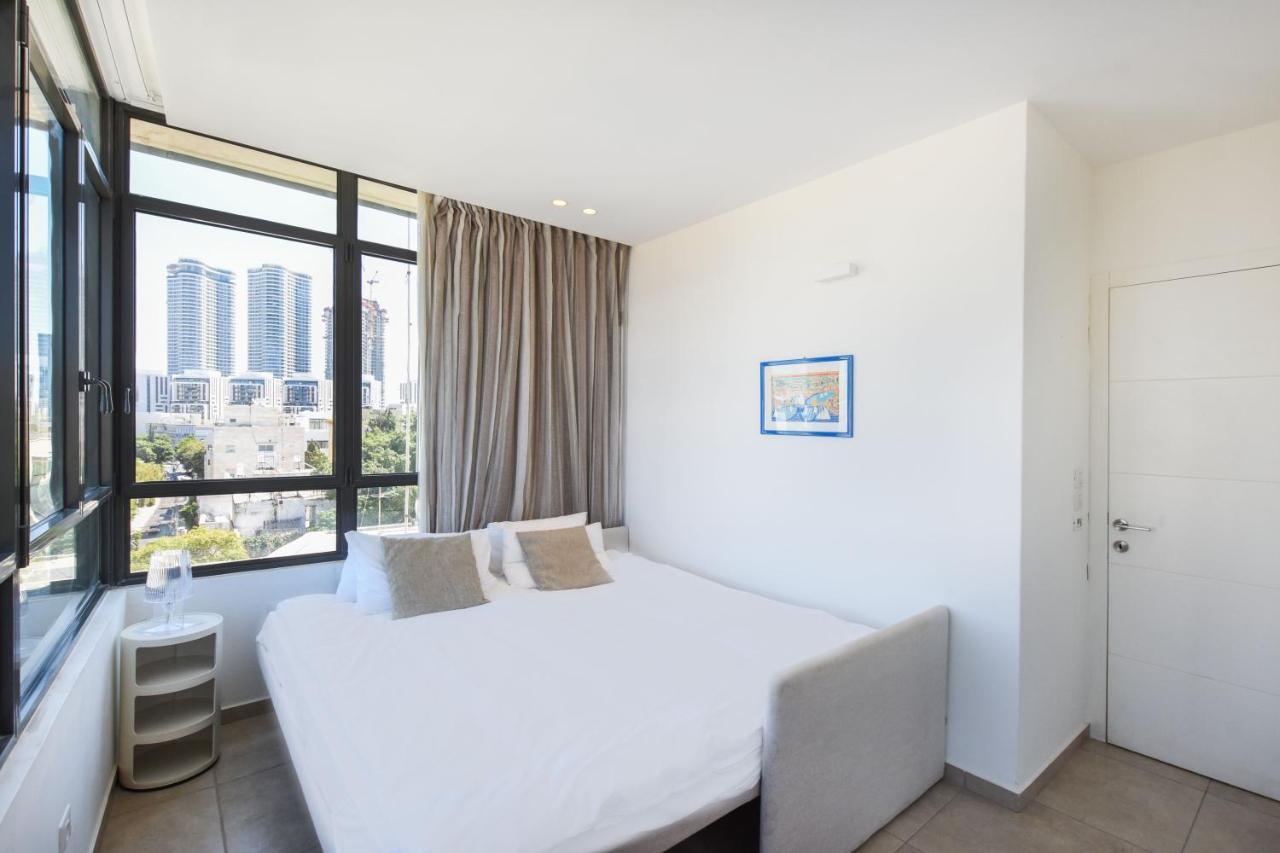 Out Of Time By Holyguest Apartment เทลอาวีฟ ภายนอก รูปภาพ